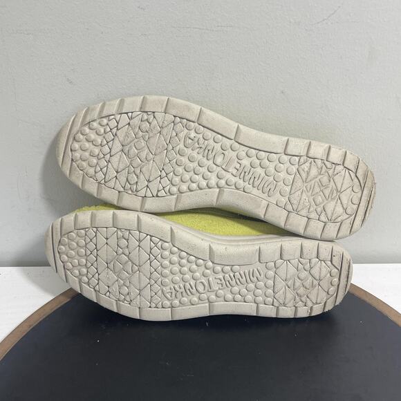 Minnetonka Shoes Womens Size 8 Yellow Suede Slip On Moccasins Comfort Loafers - Picture 10 of 11